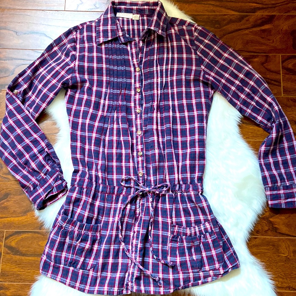 Cute Nevada plaid shirt in size S